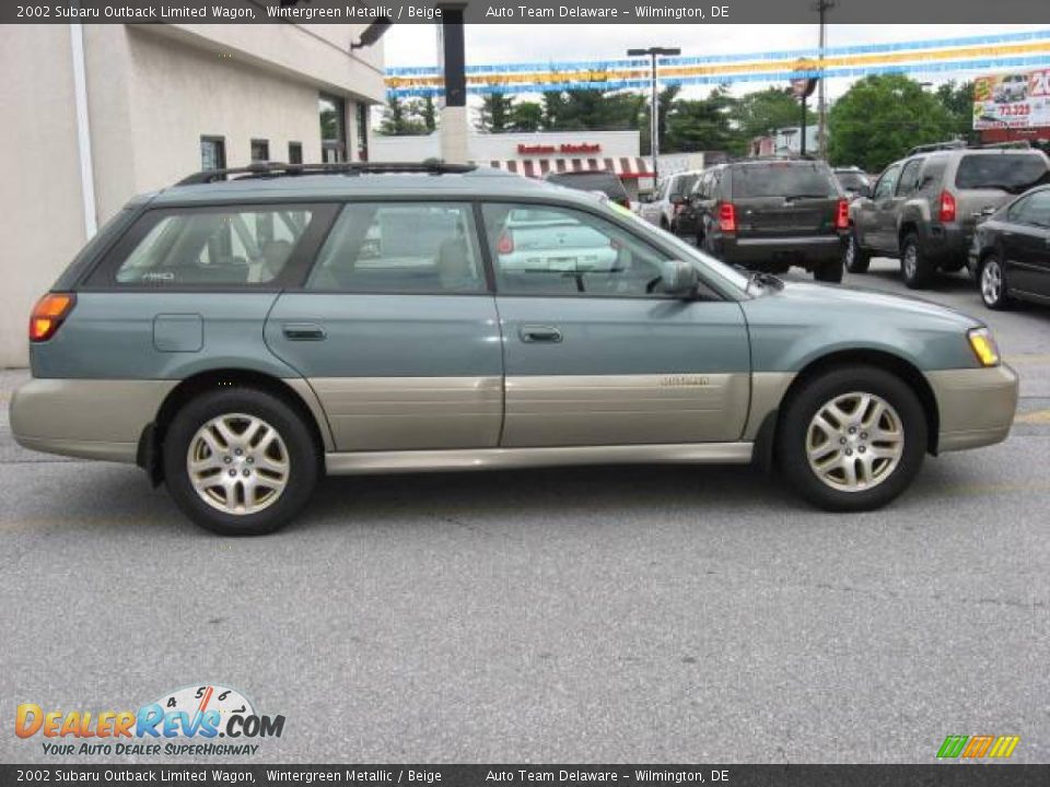 2002 Subaru Outback Limited Wagon Wintergreen Metallic / Beige Photo #9