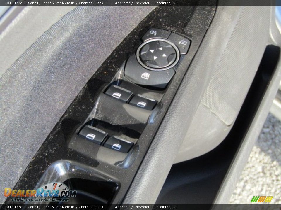 2013 Ford Fusion SE Ingot Silver Metallic / Charcoal Black Photo #10