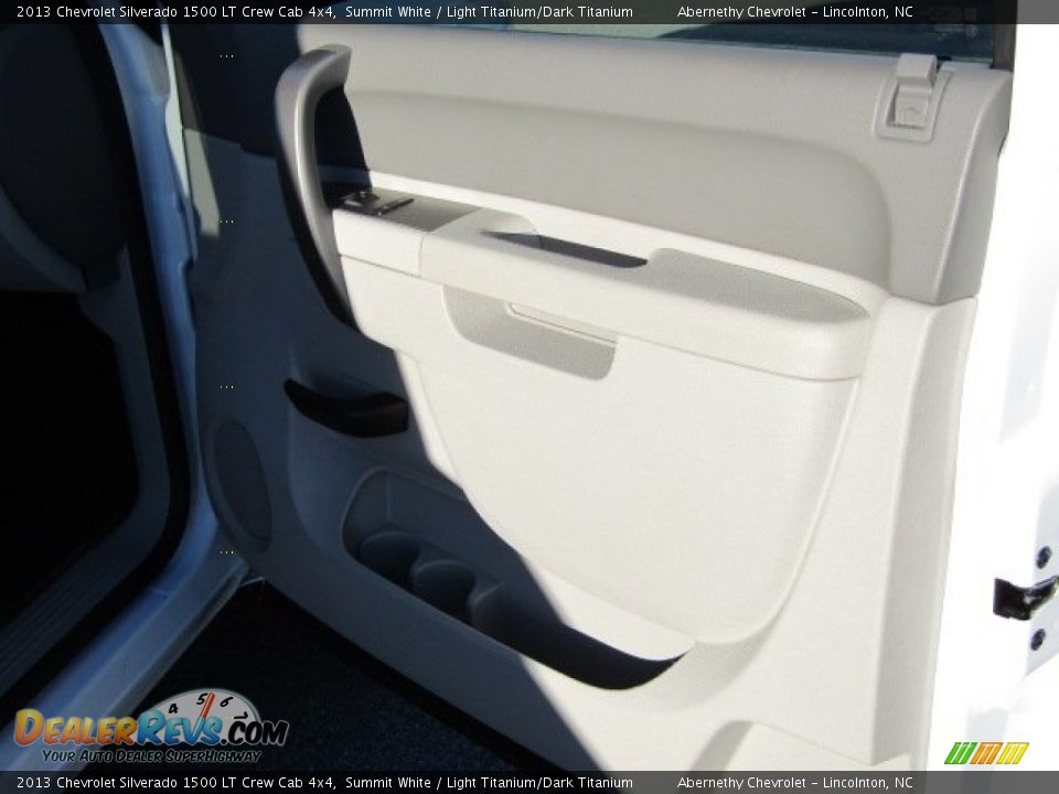 2013 Chevrolet Silverado 1500 LT Crew Cab 4x4 Summit White / Light Titanium/Dark Titanium Photo #19