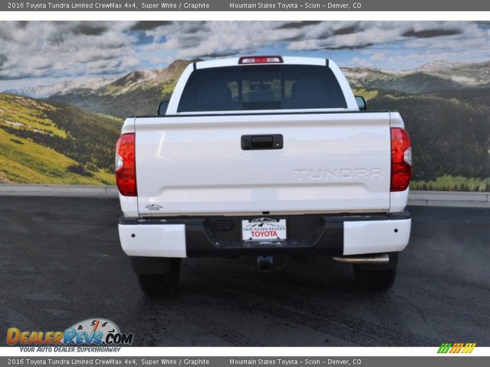2016 Toyota Tundra Limited CrewMax 4x4 Super White / Graphite Photo #4