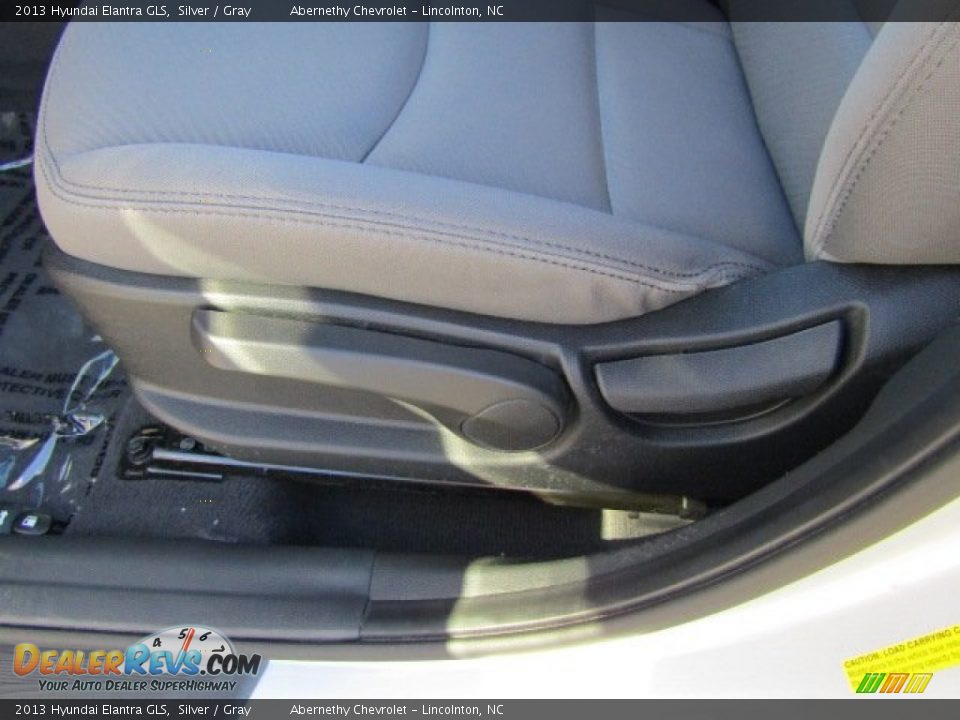 2013 Hyundai Elantra GLS Silver / Gray Photo #10