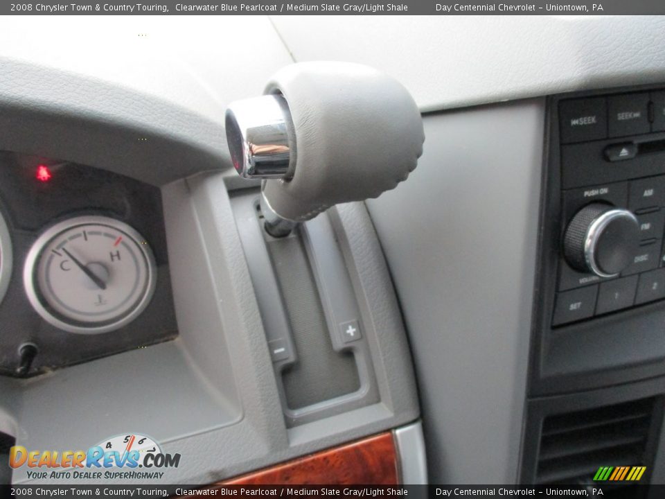 2008 Chrysler Town & Country Touring Clearwater Blue Pearlcoat / Medium Slate Gray/Light Shale Photo #31