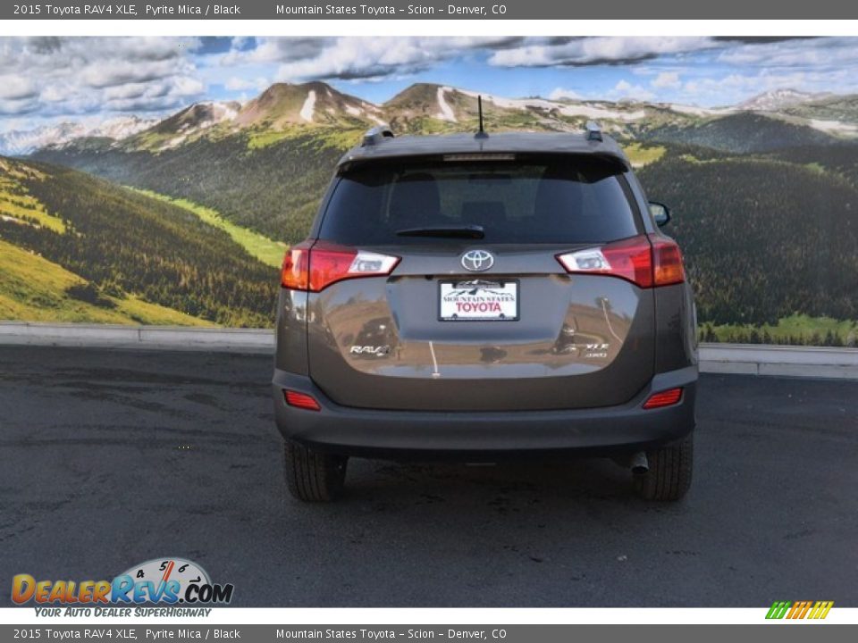 2015 Toyota RAV4 XLE Pyrite Mica / Black Photo #4