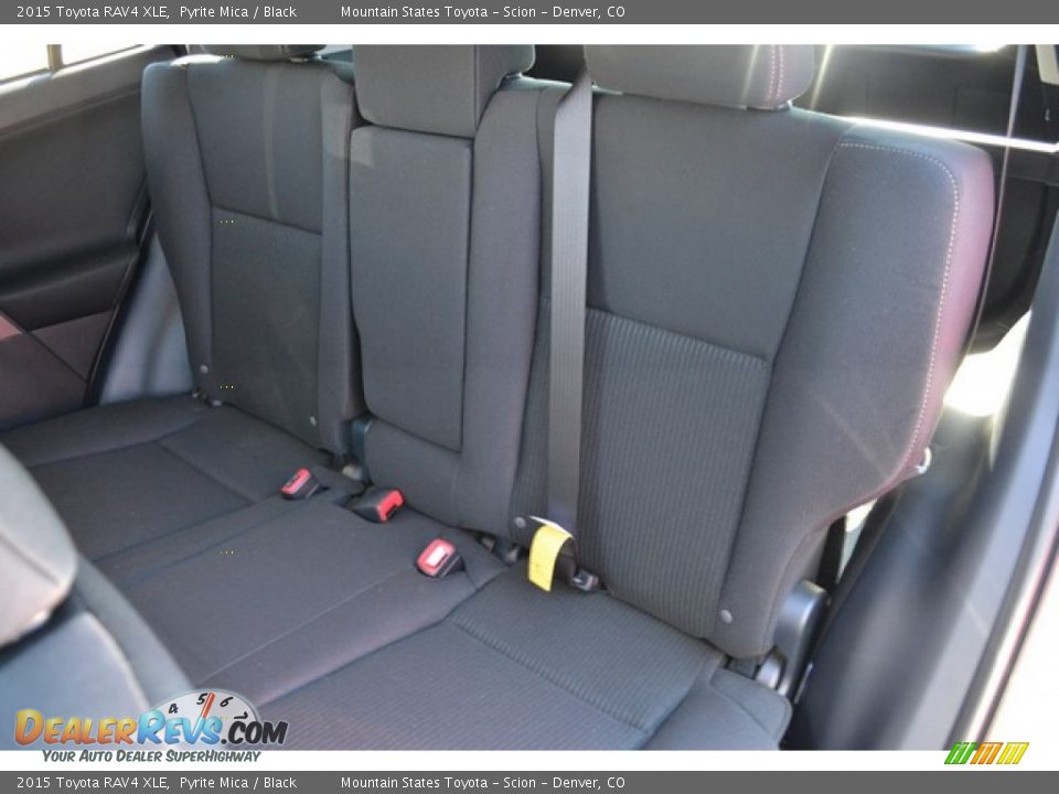 2015 Toyota RAV4 XLE Pyrite Mica / Black Photo #7
