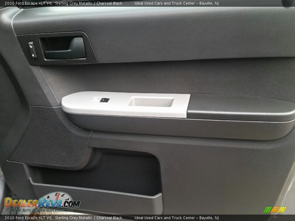2010 Ford Escape XLT V6 Sterling Grey Metallic / Charcoal Black Photo #11