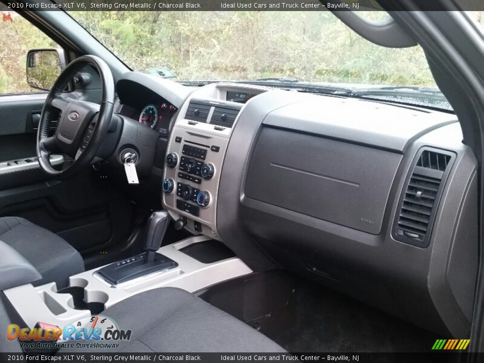 2010 Ford Escape XLT V6 Sterling Grey Metallic / Charcoal Black Photo #12