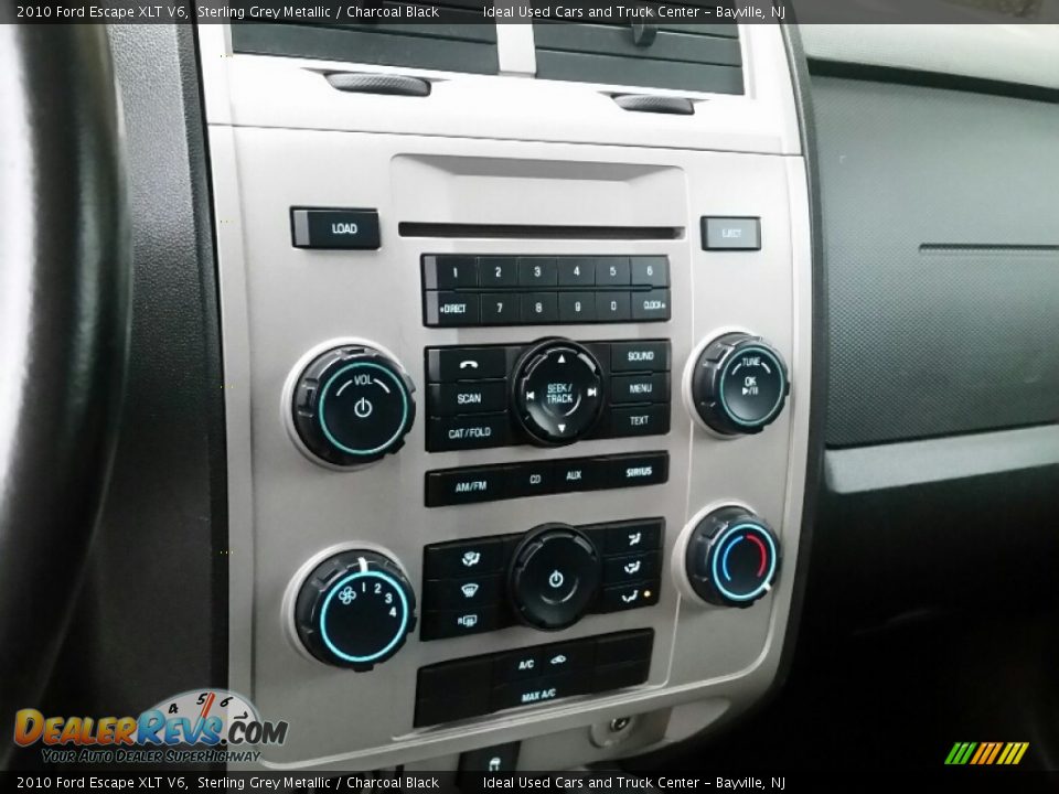 2010 Ford Escape XLT V6 Sterling Grey Metallic / Charcoal Black Photo #18