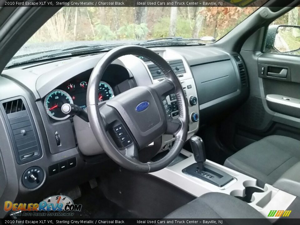 2010 Ford Escape XLT V6 Sterling Grey Metallic / Charcoal Black Photo #19