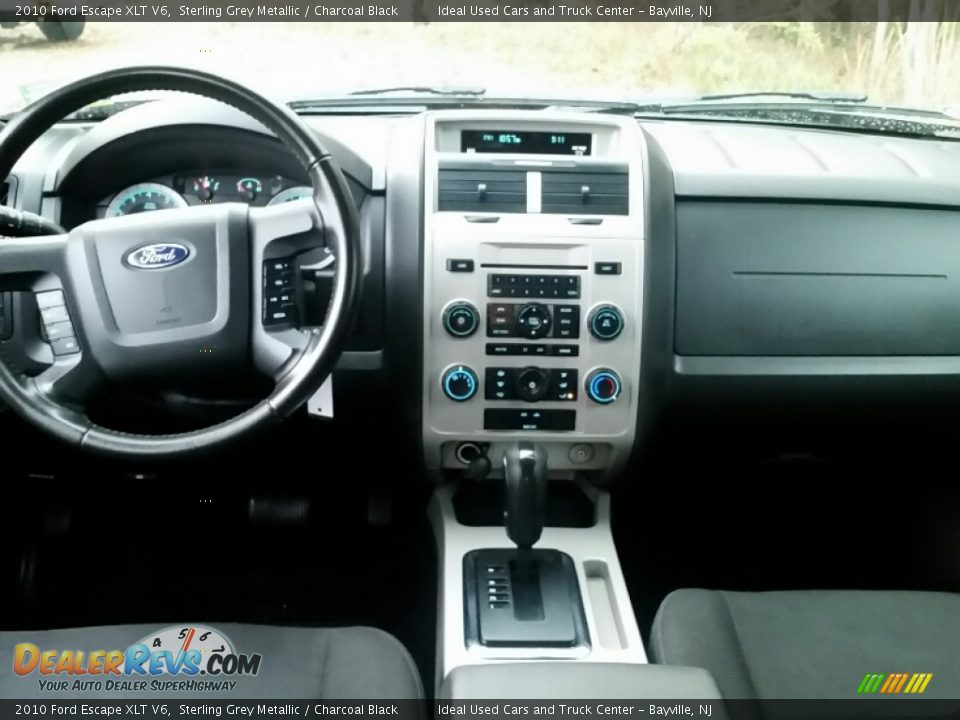 2010 Ford Escape XLT V6 Sterling Grey Metallic / Charcoal Black Photo #24
