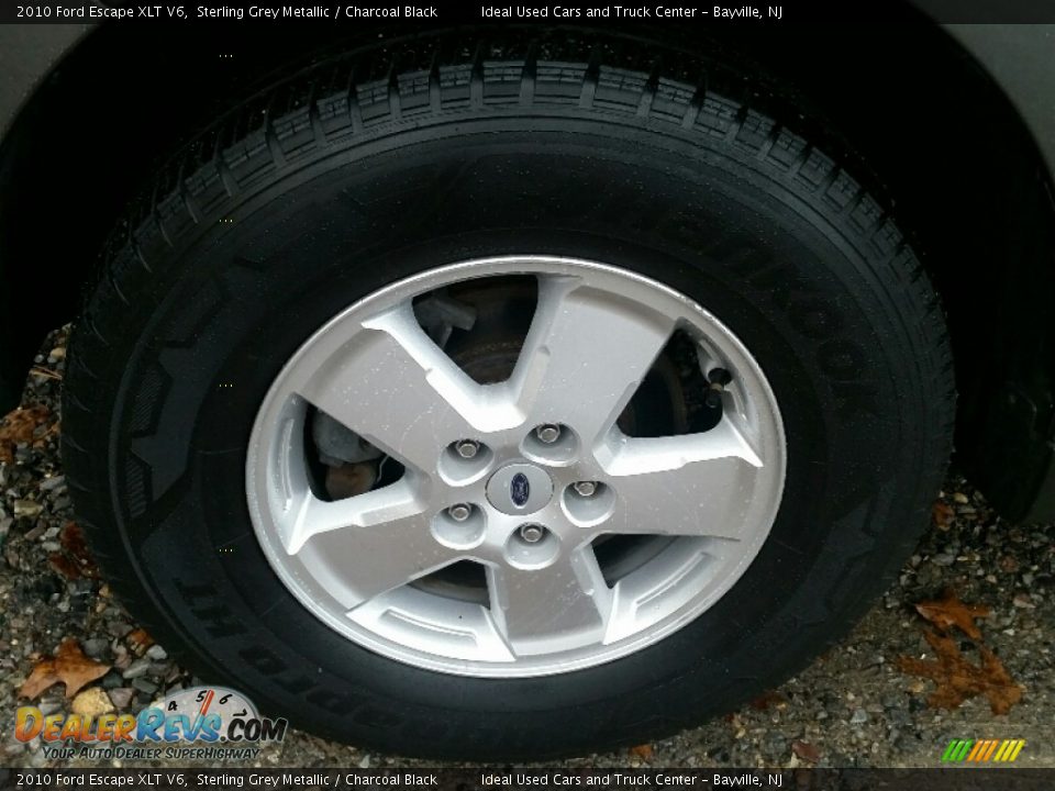 2010 Ford Escape XLT V6 Sterling Grey Metallic / Charcoal Black Photo #27