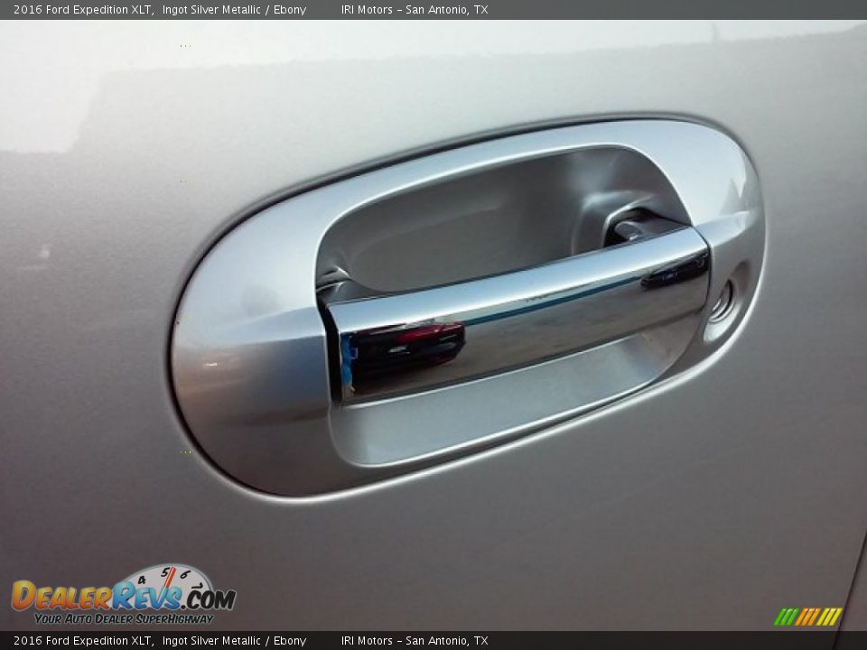 2016 Ford Expedition XLT Ingot Silver Metallic / Ebony Photo #10