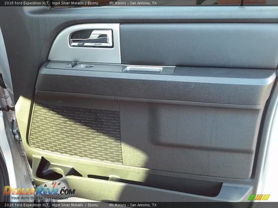 2016 Ford Expedition XLT Ingot Silver Metallic / Ebony Photo #29