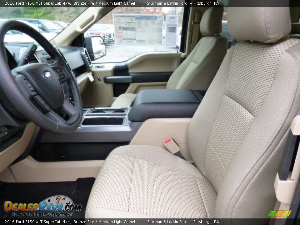 Front Seat of 2016 Ford F150 XLT SuperCab 4x4 Photo #8