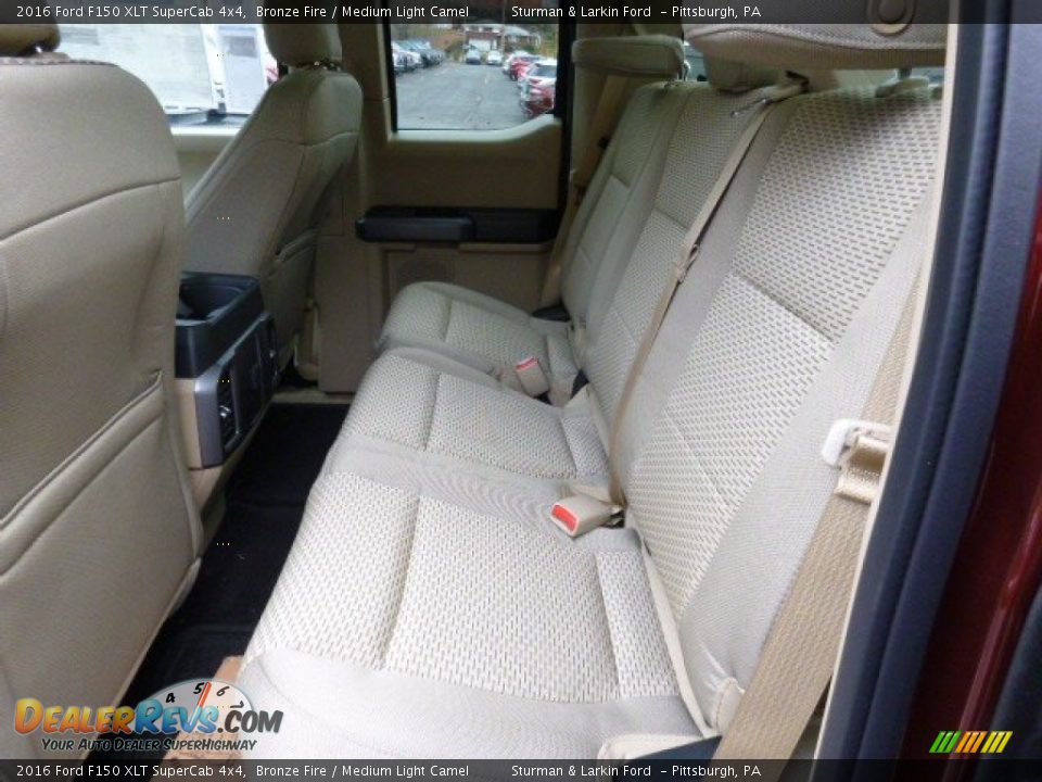 Rear Seat of 2016 Ford F150 XLT SuperCab 4x4 Photo #9