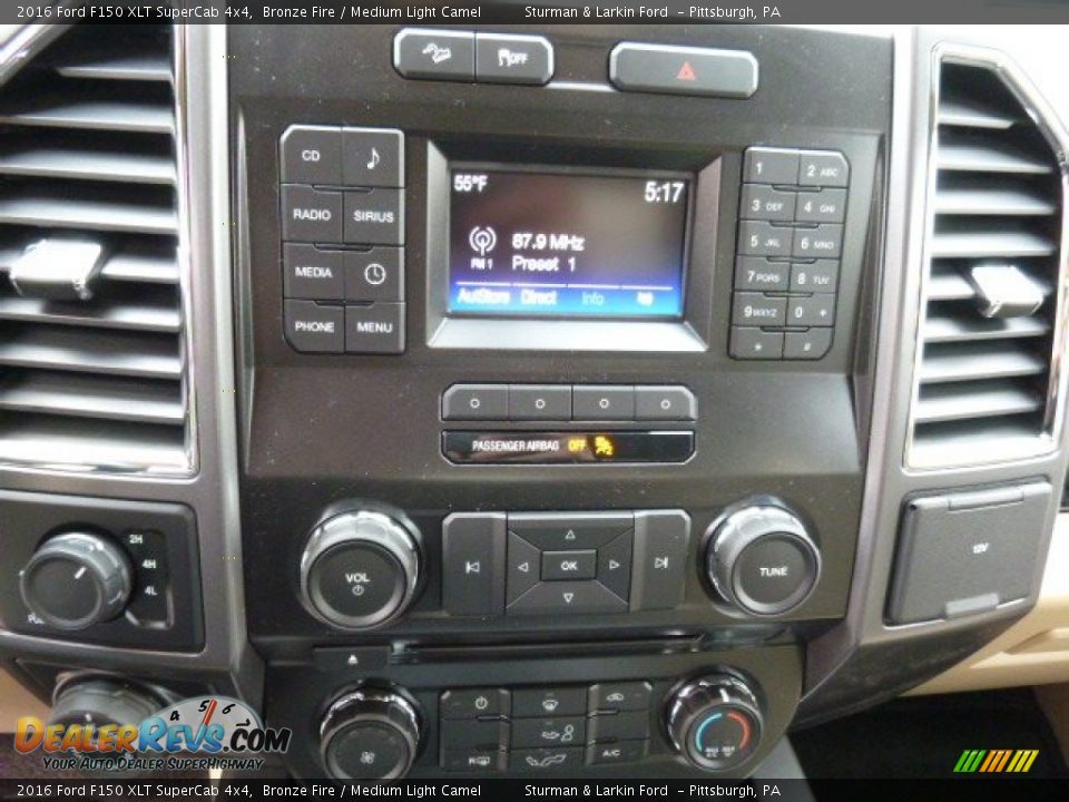 Controls of 2016 Ford F150 XLT SuperCab 4x4 Photo #15
