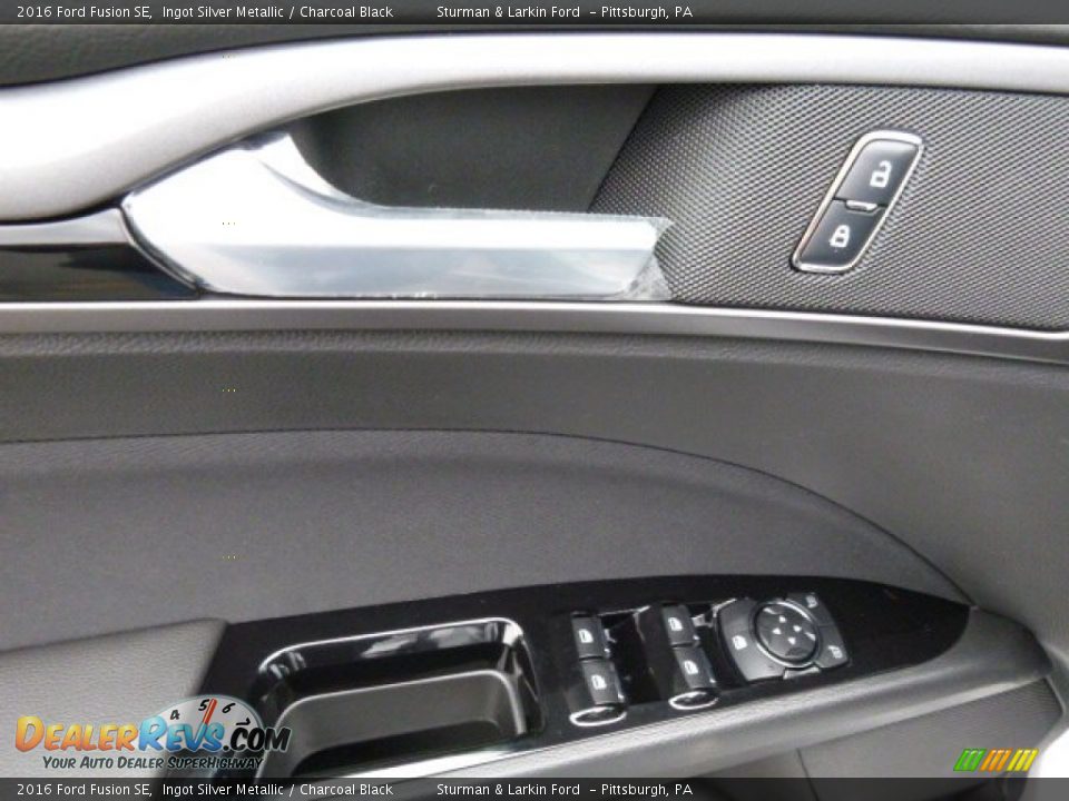2016 Ford Fusion SE Ingot Silver Metallic / Charcoal Black Photo #11