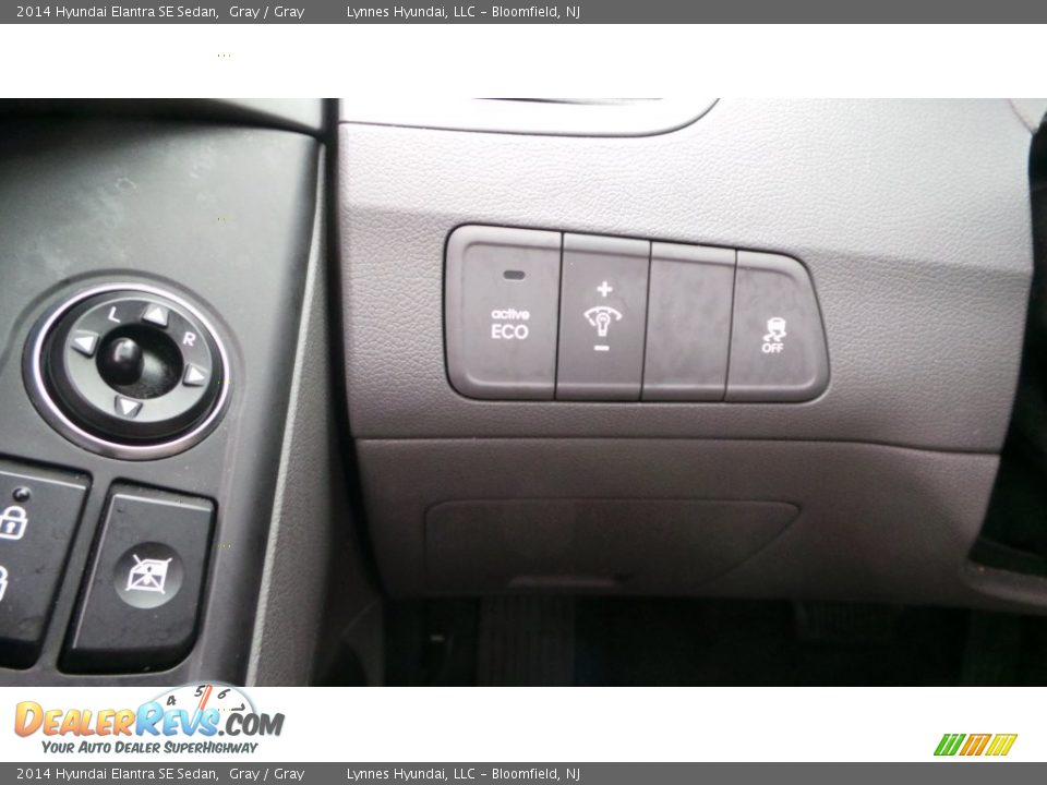 2014 Hyundai Elantra SE Sedan Gray / Gray Photo #16