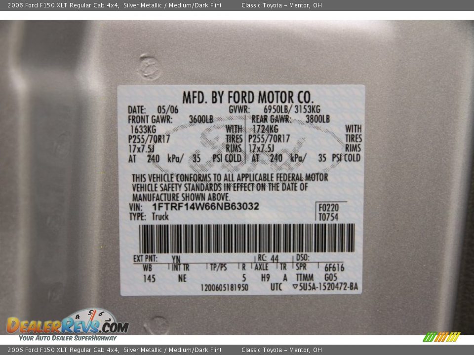 2006 Ford F150 XLT Regular Cab 4x4 Silver Metallic / Medium/Dark Flint Photo #14