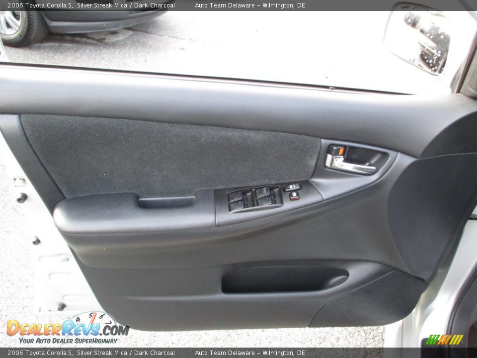 2006 Toyota Corolla S Silver Streak Mica / Dark Charcoal Photo #23
