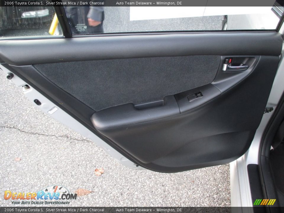2006 Toyota Corolla S Silver Streak Mica / Dark Charcoal Photo #24