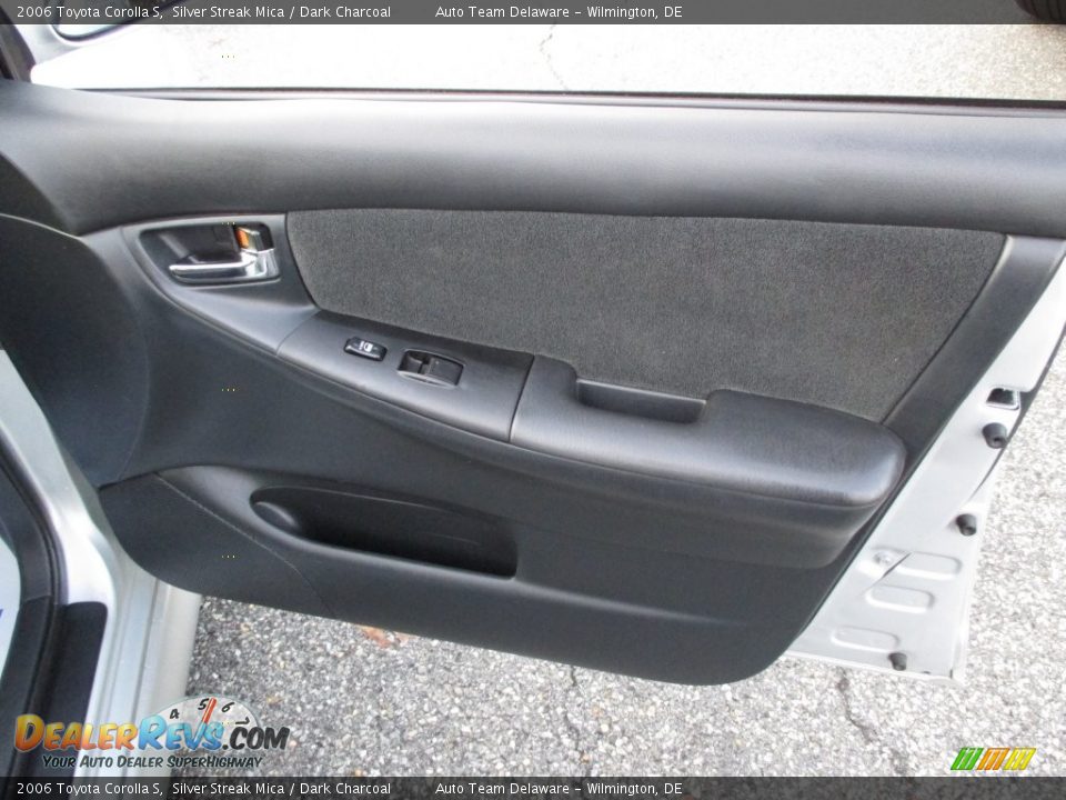 2006 Toyota Corolla S Silver Streak Mica / Dark Charcoal Photo #26