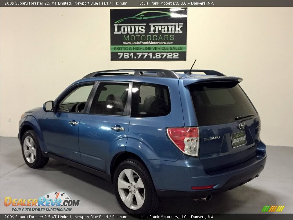 2009 Subaru Forester 2.5 XT Limited Newport Blue Pearl / Platinum Photo #18