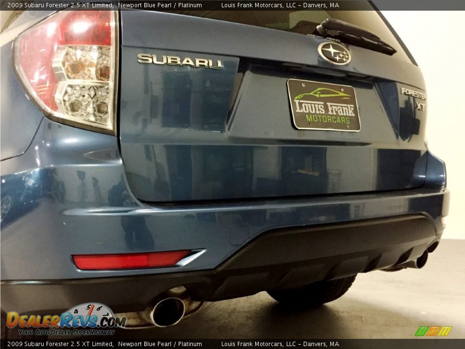 2009 Subaru Forester 2.5 XT Limited Newport Blue Pearl / Platinum Photo #29