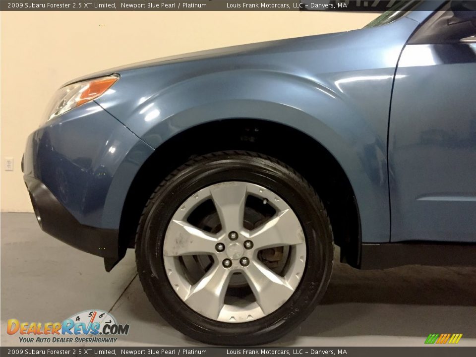 2009 Subaru Forester 2.5 XT Limited Newport Blue Pearl / Platinum Photo #30