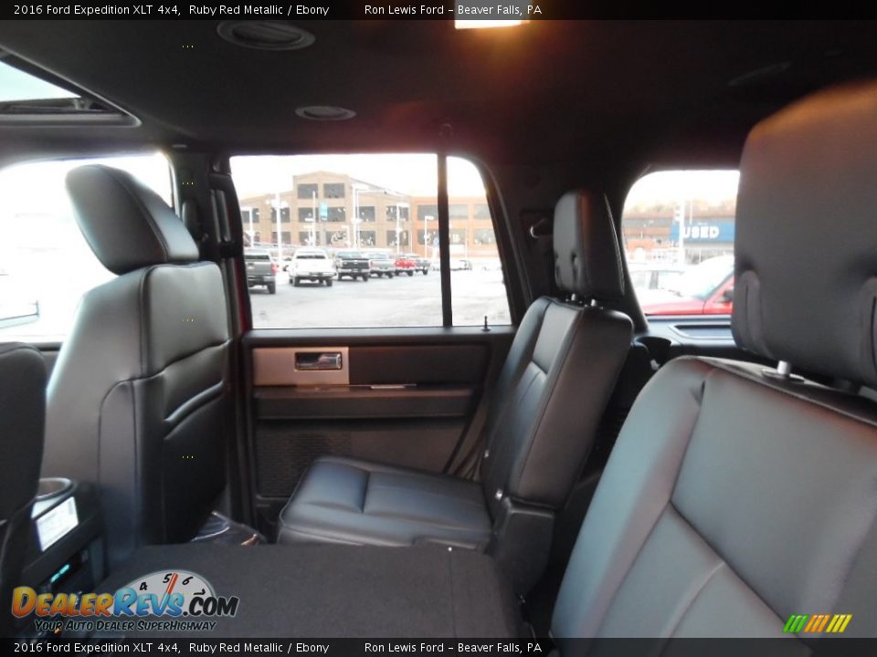 Rear Seat of 2016 Ford Expedition XLT 4x4 Photo #13