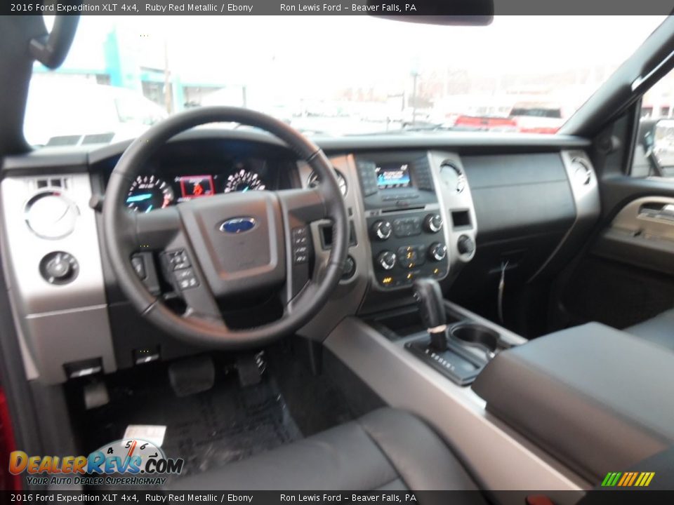 Ebony Interior - 2016 Ford Expedition XLT 4x4 Photo #14