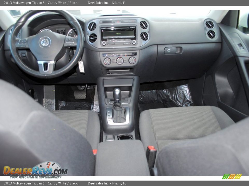 Dashboard of 2013 Volkswagen Tiguan S Photo #13