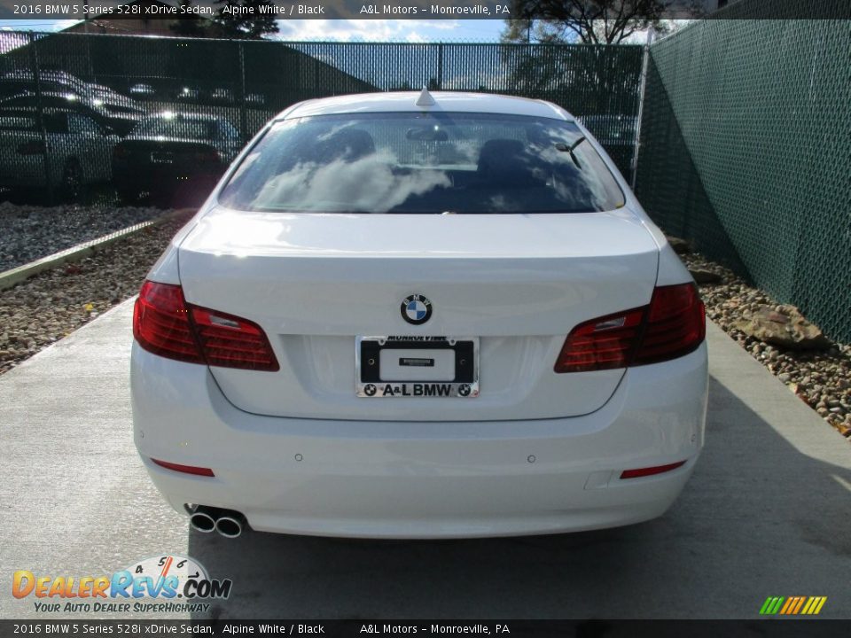 2016 BMW 5 Series 528i xDrive Sedan Alpine White / Black Photo #5