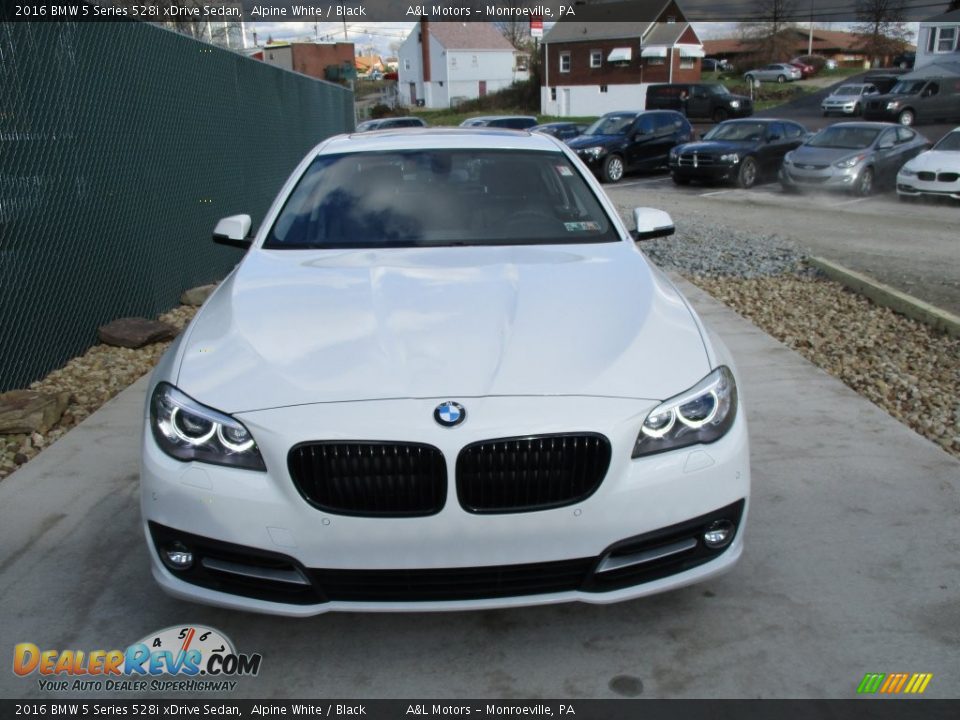 2016 BMW 5 Series 528i xDrive Sedan Alpine White / Black Photo #8