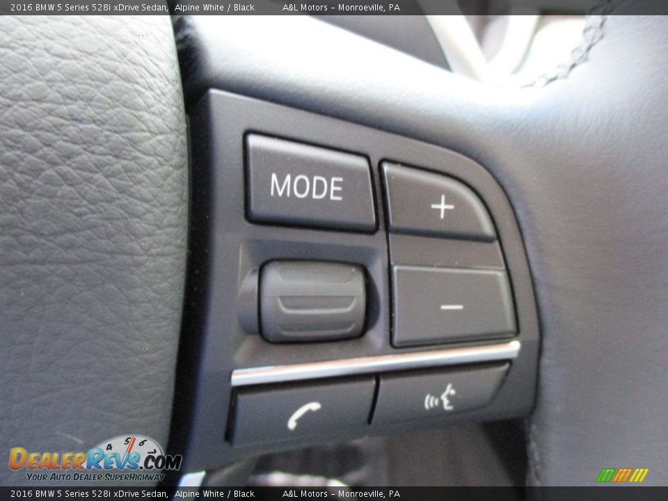 2016 BMW 5 Series 528i xDrive Sedan Alpine White / Black Photo #18