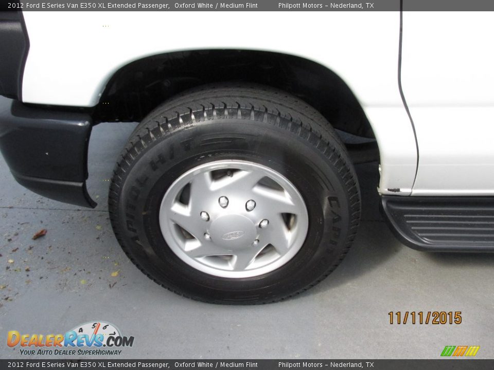 2012 Ford E Series Van E350 XL Extended Passenger Oxford White / Medium Flint Photo #17
