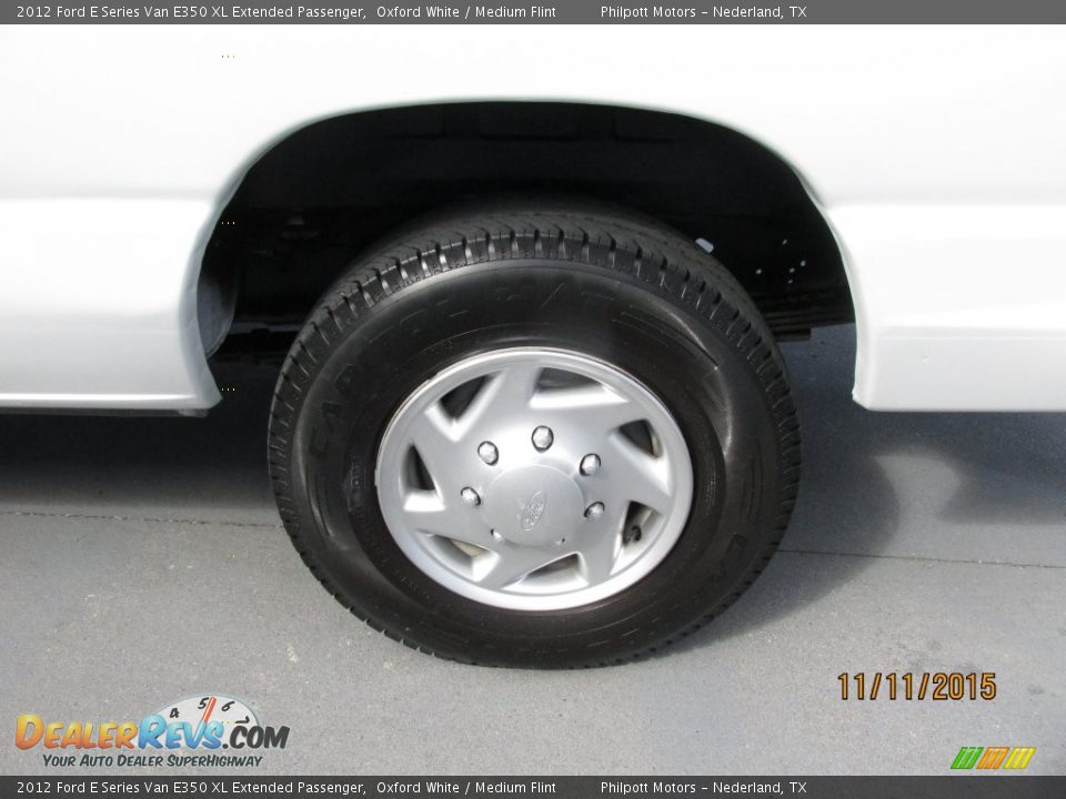 2012 Ford E Series Van E350 XL Extended Passenger Oxford White / Medium Flint Photo #18