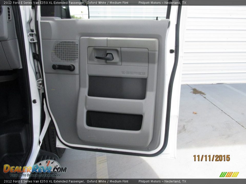 2012 Ford E Series Van E350 XL Extended Passenger Oxford White / Medium Flint Photo #22