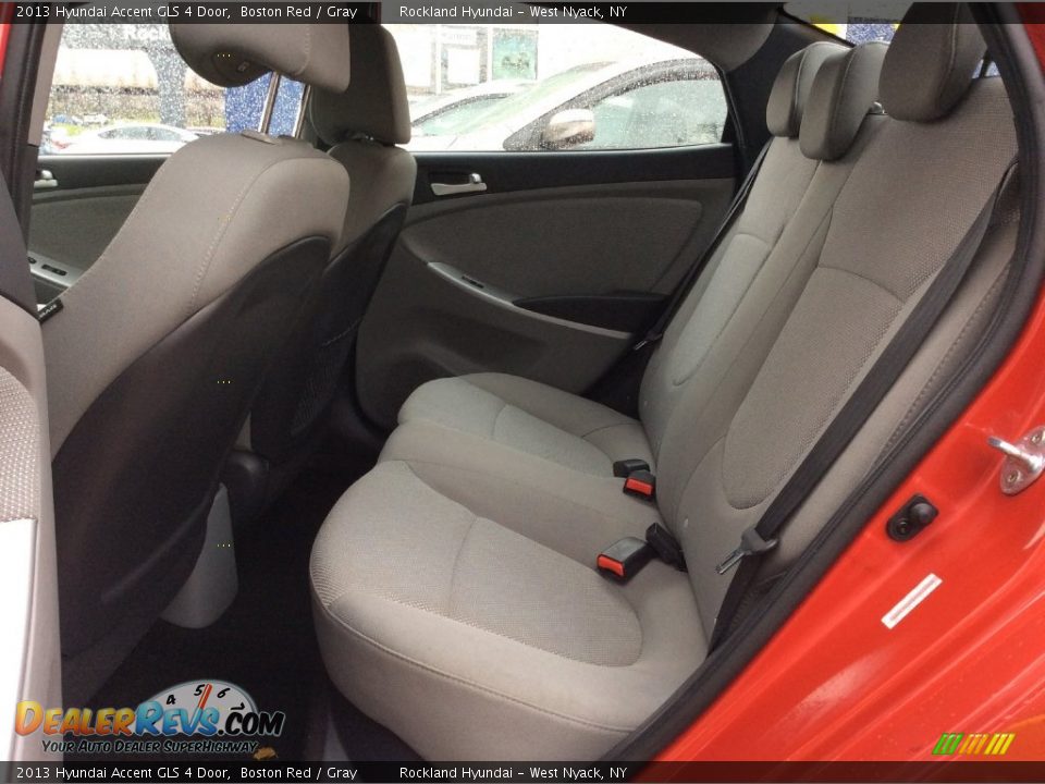 2013 Hyundai Accent GLS 4 Door Boston Red / Gray Photo #19