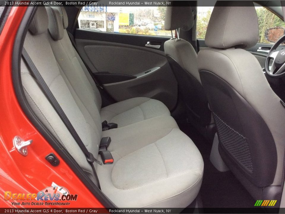 2013 Hyundai Accent GLS 4 Door Boston Red / Gray Photo #22