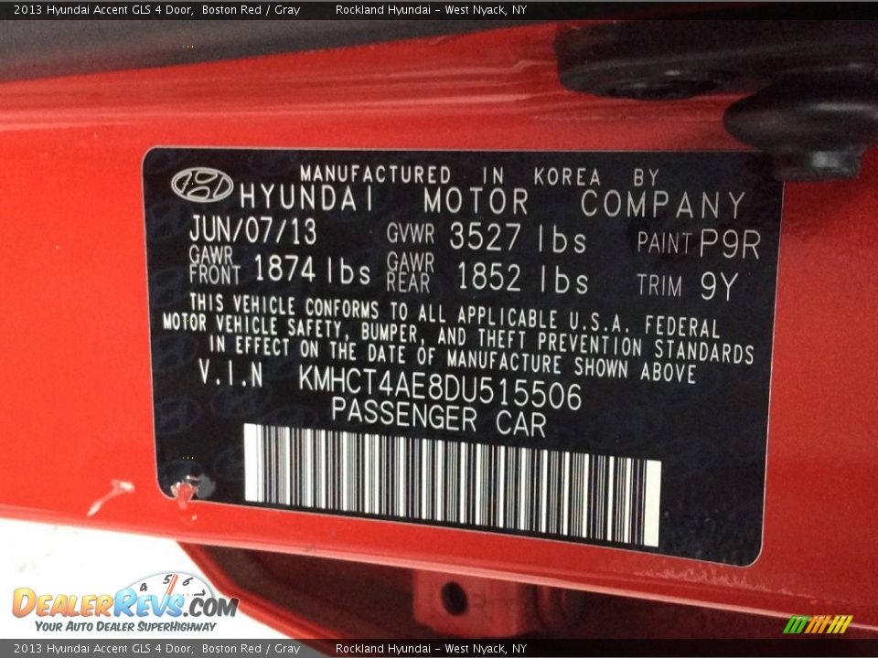 2013 Hyundai Accent GLS 4 Door Boston Red / Gray Photo #29