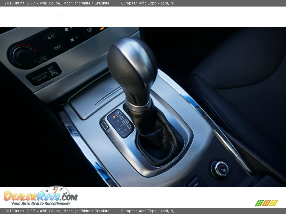 2013 Infiniti G 37 x AWD Coupe Moonlight White / Graphite Photo #36