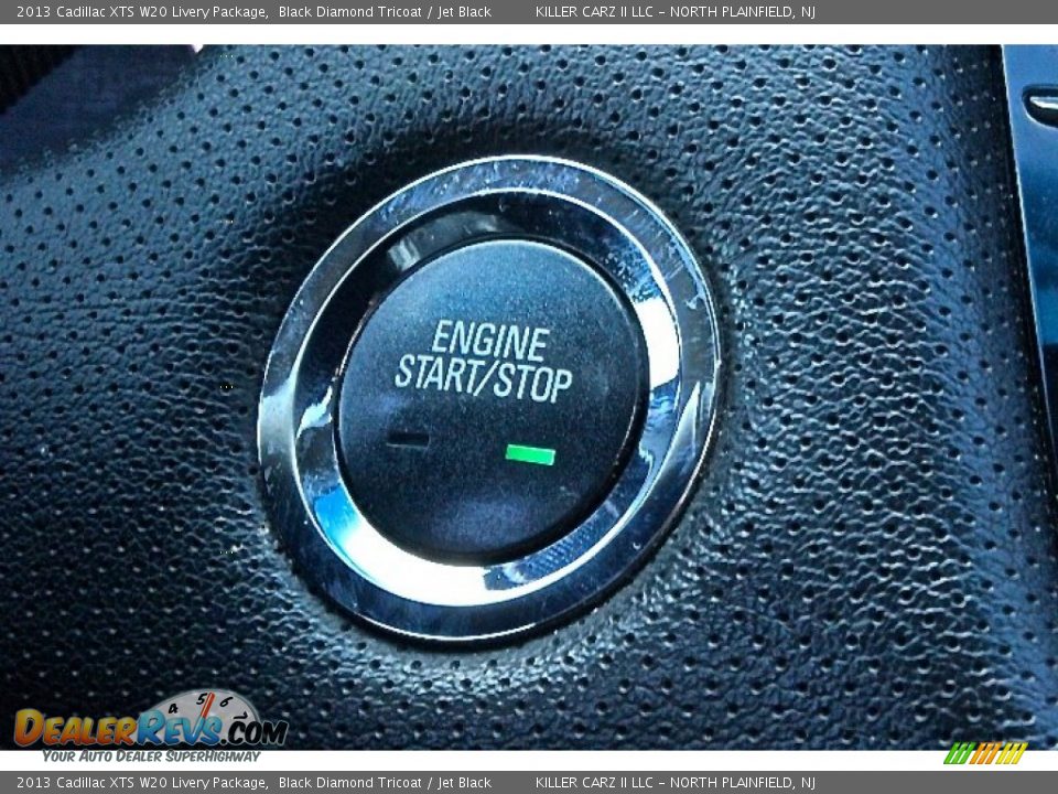 2013 Cadillac XTS W20 Livery Package Black Diamond Tricoat / Jet Black Photo #29