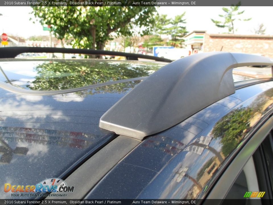 2010 Subaru Forester 2.5 X Premium Obsidian Black Pearl / Platinum Photo #27