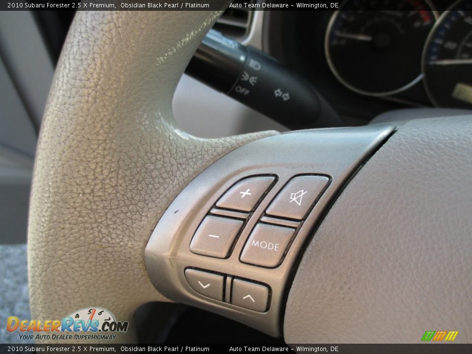 2010 Subaru Forester 2.5 X Premium Obsidian Black Pearl / Platinum Photo #36