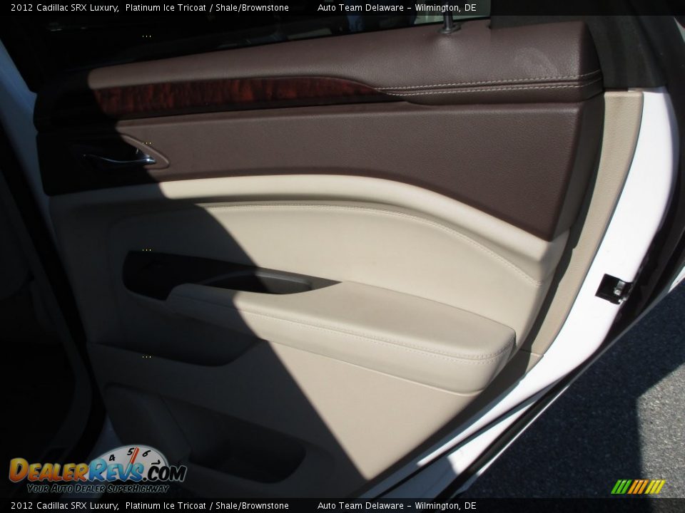 2012 Cadillac SRX Luxury Platinum Ice Tricoat / Shale/Brownstone Photo #28