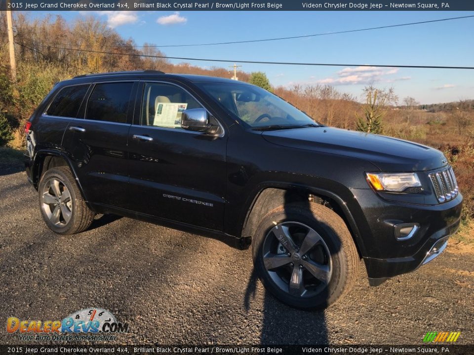 2015 Jeep Grand Cherokee Overland 4x4 Brilliant Black Crystal Pearl / Brown/Light Frost Beige Photo #2