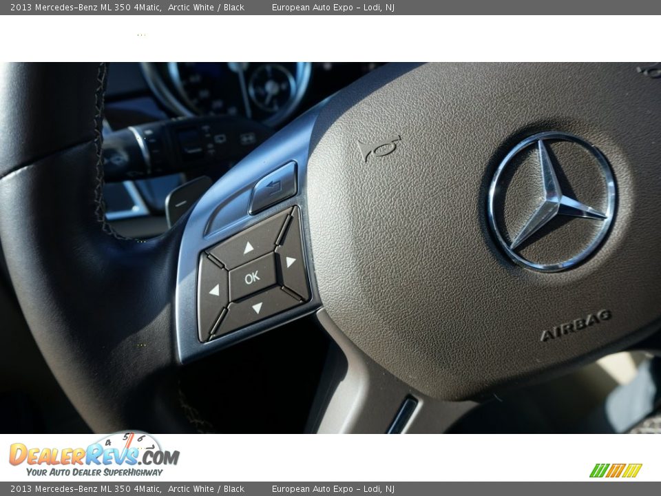 2013 Mercedes-Benz ML 350 4Matic Arctic White / Black Photo #22