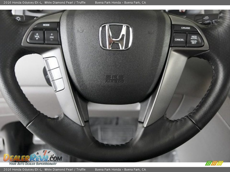 2016 Honda Odyssey EX-L White Diamond Pearl / Truffle Photo #12