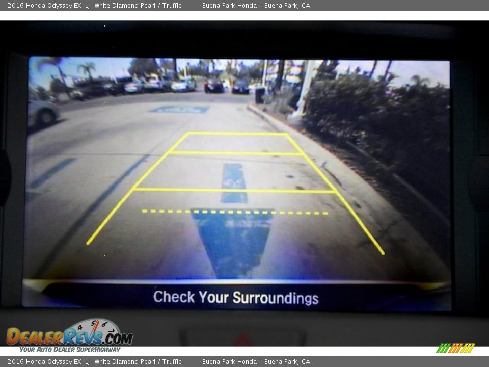 2016 Honda Odyssey EX-L White Diamond Pearl / Truffle Photo #23