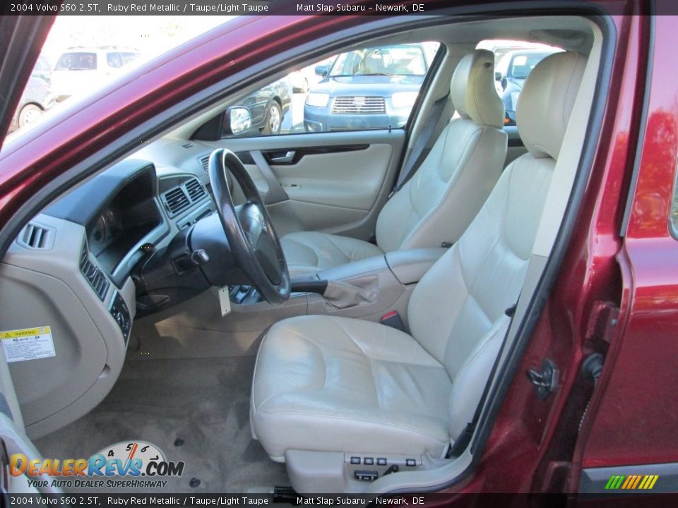 2004 Volvo S60 2.5T Ruby Red Metallic / Taupe/Light Taupe Photo #12